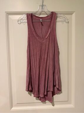 Z Supply Dusty Rose V Neck Swing Tank Top Size Small

Description: